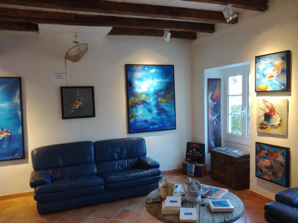 Galerie D'Art D'Une Ancienne Mairie De 1783 Espelette Eksteriør bilde
